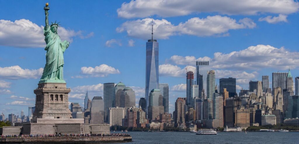 Manhattan skyline, New York City, USA